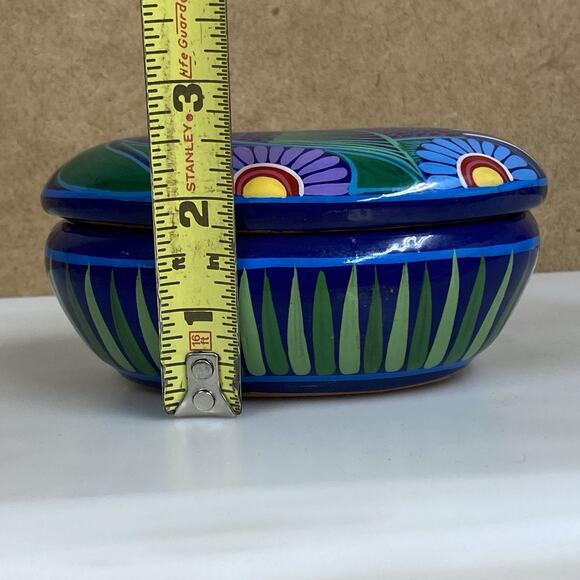 Mexican Folk Art Pottery Oval Trinket Box Hand Painted Blue Bird Flowers - Picture 9 of 10